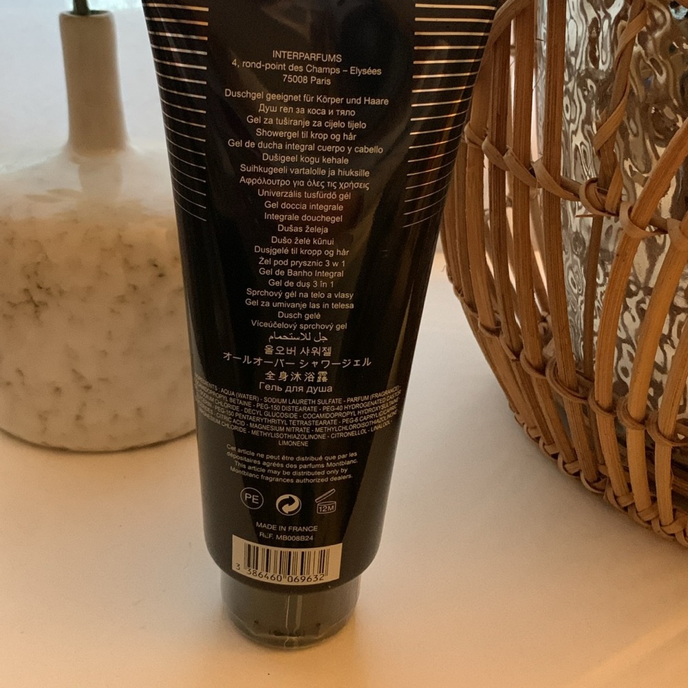 NWT Mont Blanc legend shower gel 10.1 FL. OZ. - Picture 3 of 4